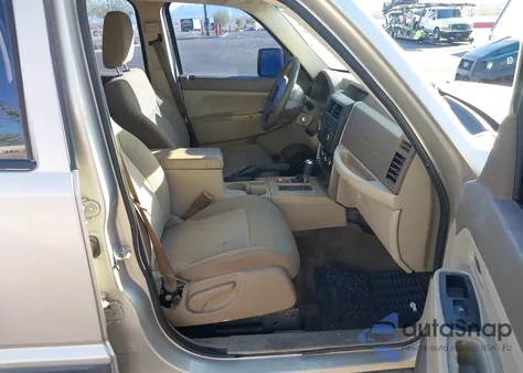 2008 Jeep Liberty Sport from USA, damaged, VIN 1J8GN28KX8W170465